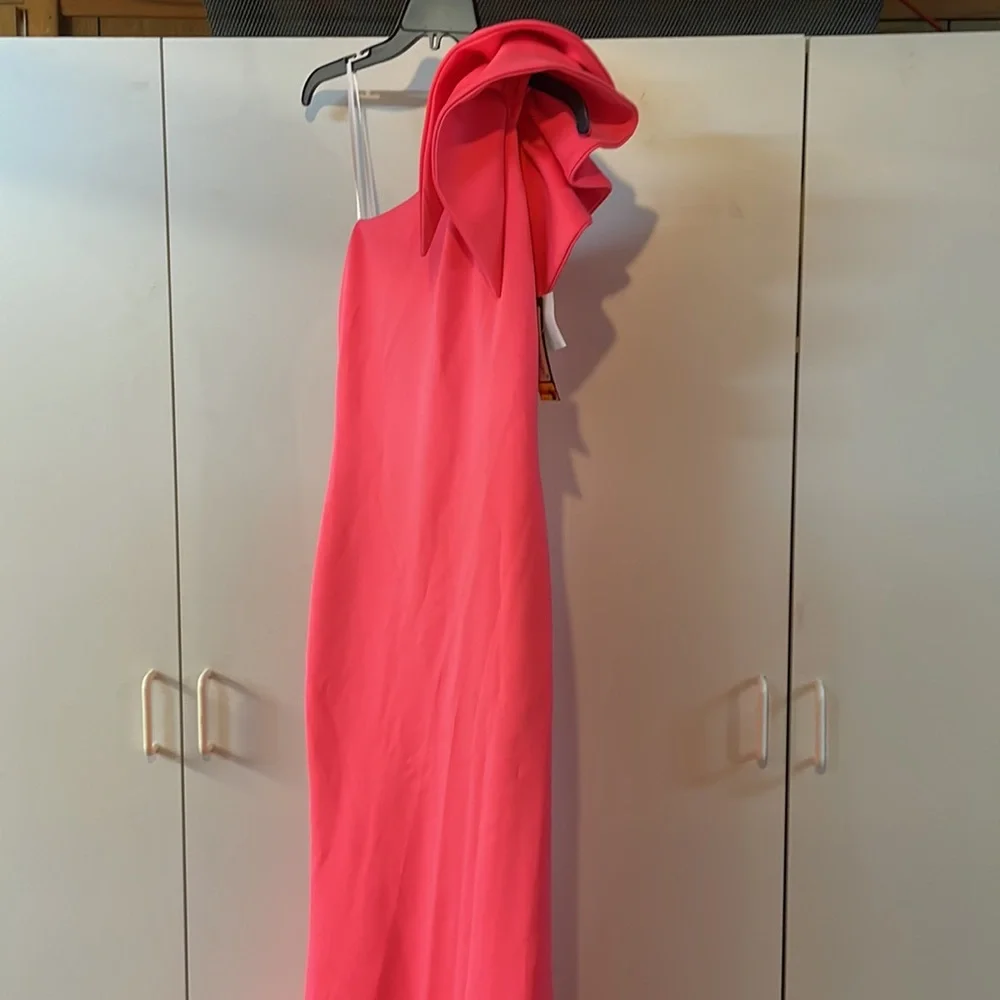 Betsy Adam gown - Picture 3 of 12